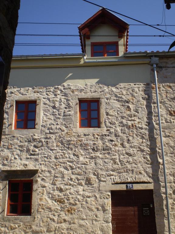 Old Town Apartment Murter Bagian luar foto